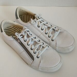 Taos Z Soul Canvas Sneaker, White And‎ Metallic, Women's Size 8.5